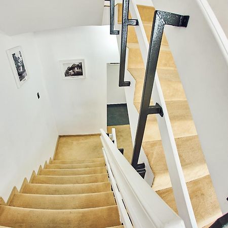 Boutique Hotel Casa Medievala Curtea De Arges Ngoại thất bức ảnh
