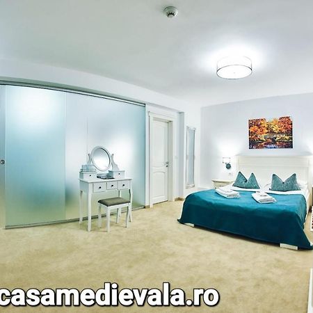 Boutique Hotel Casa Medievala Curtea De Arges Ngoại thất bức ảnh