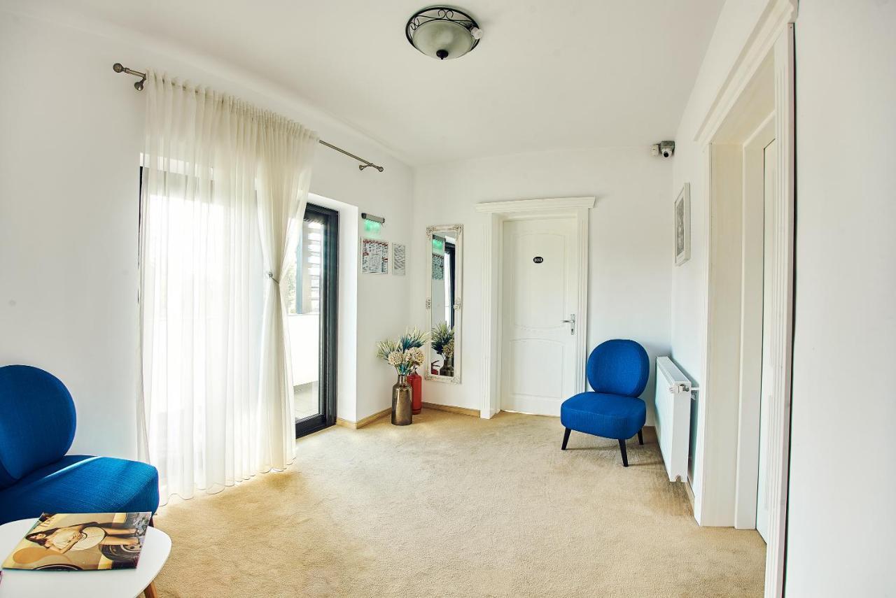 Boutique Hotel Casa Medievala Curtea De Arges Ngoại thất bức ảnh