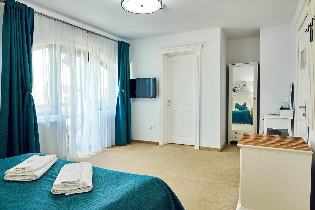 Boutique Hotel Casa Medievala Curtea De Arges Ngoại thất bức ảnh