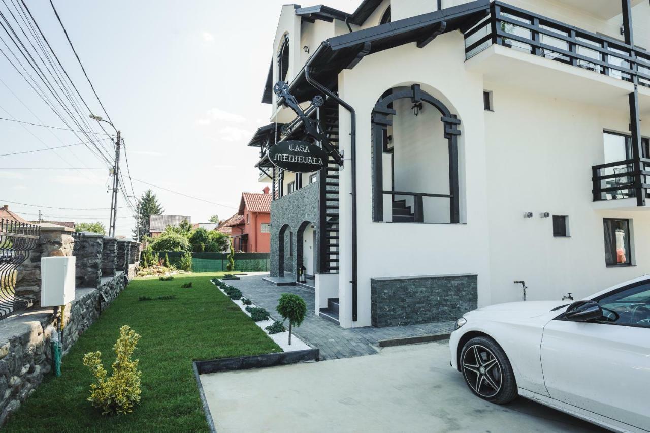 Boutique Hotel Casa Medievala Curtea De Arges Ngoại thất bức ảnh
