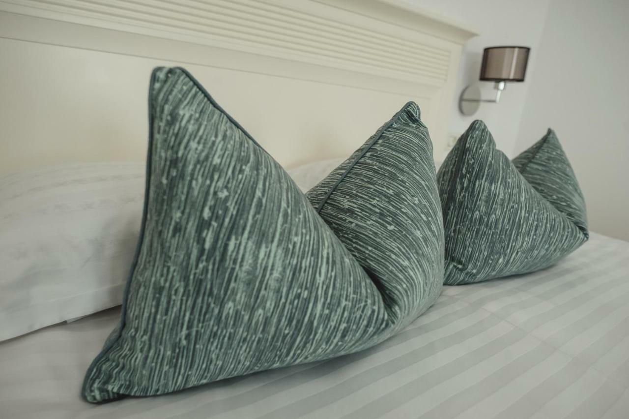 Boutique Hotel Casa Medievala Curtea De Arges Ngoại thất bức ảnh