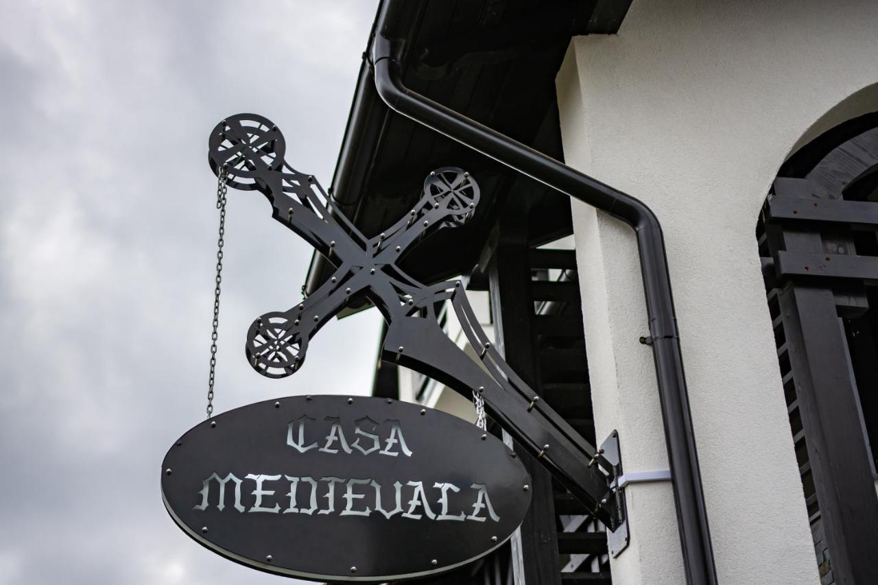 Boutique Hotel Casa Medievala Curtea De Arges Ngoại thất bức ảnh